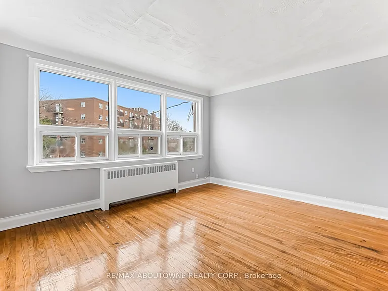 1037 Churchill Ave E #7 — Photo 10
