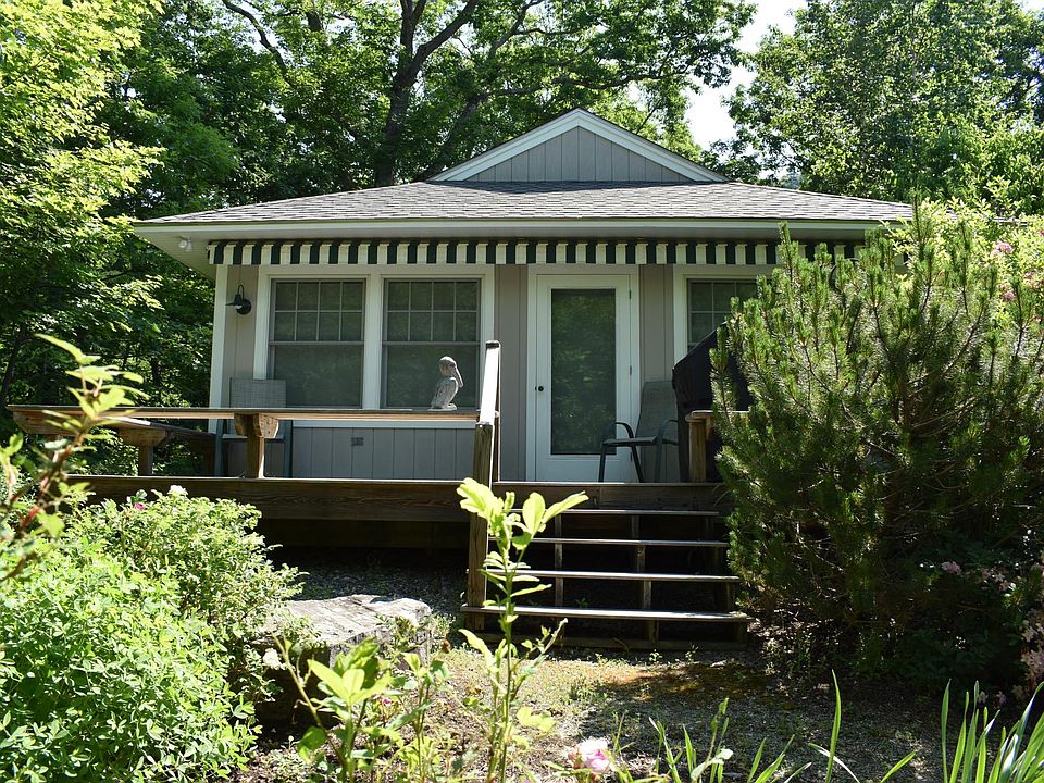 142 Mountain St 142, Camden, ME 04843 Zillow