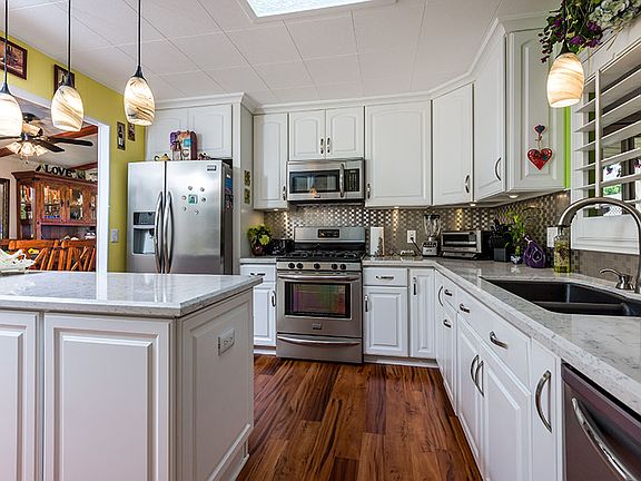 Upgraded Kitchen
