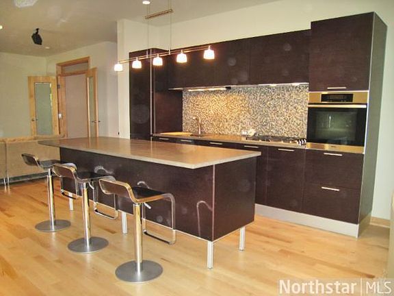 4th image of 3104 W Lake St #209