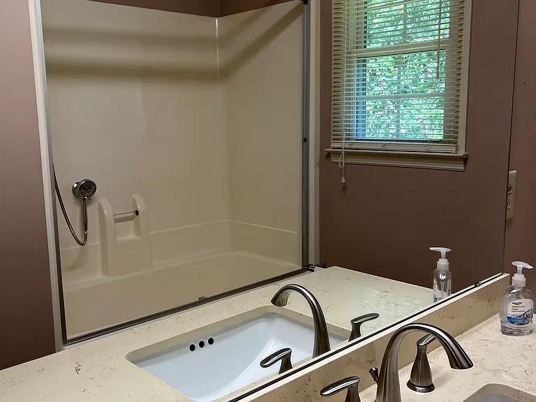 18 Oakdale Dr — Photo 55