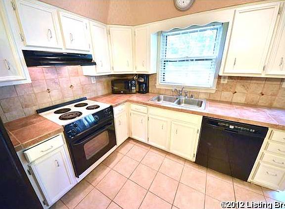 5th image of 3104 Summerfield Dr