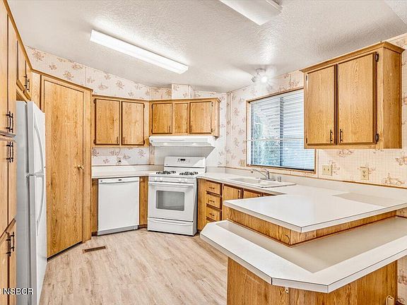 4th image of 1650 E Clark Ave Space 265