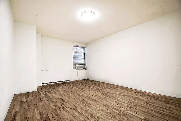 Rented by Urbane Brokerage | media 5