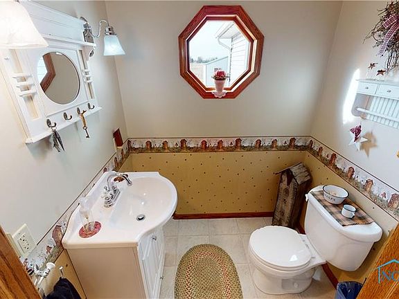 4th image of 15433 E Township Road 88