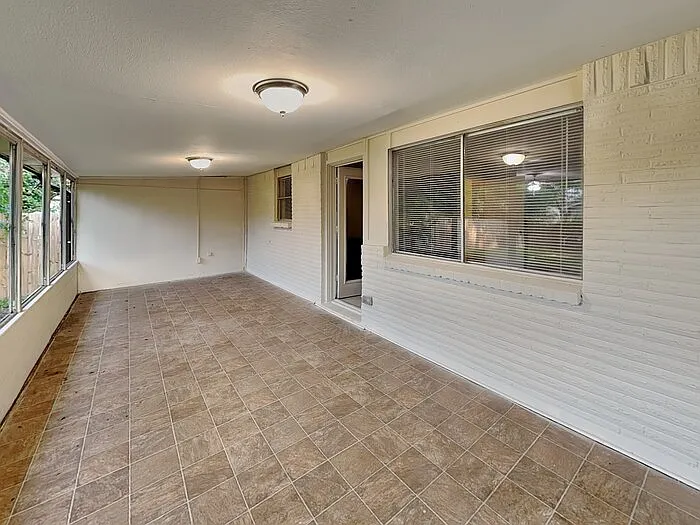 117 Cooper St — Photo 17