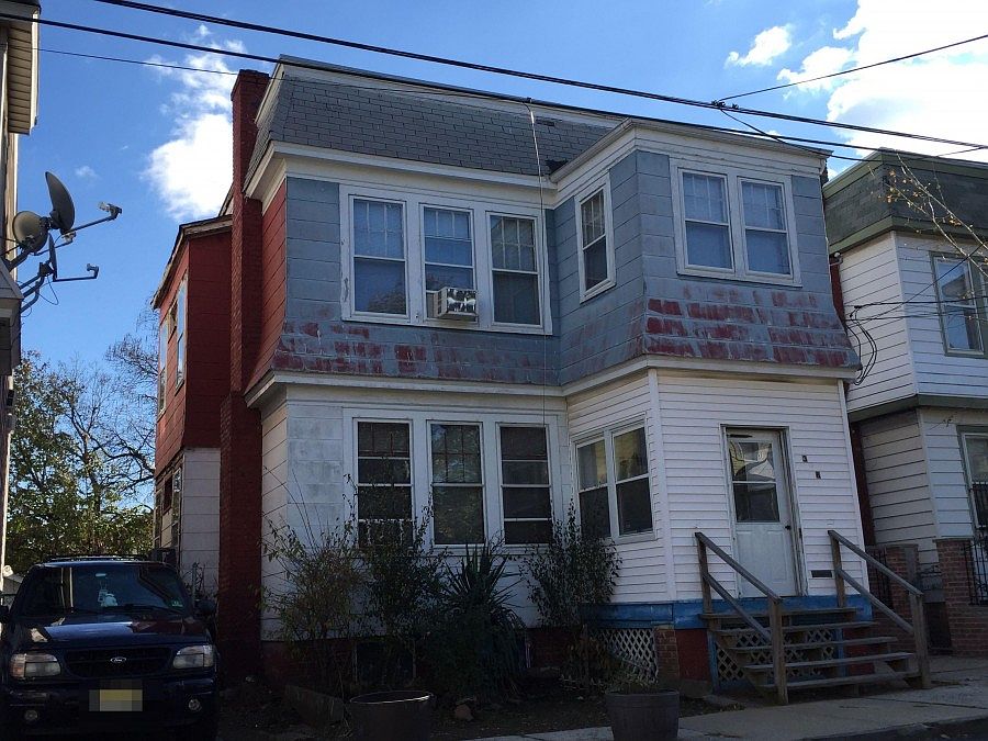 2nd image of 396 Chadwick Ave
