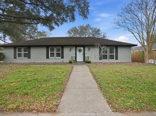 11133 Forest Hill Ln, Corpus Christi, TX 78410