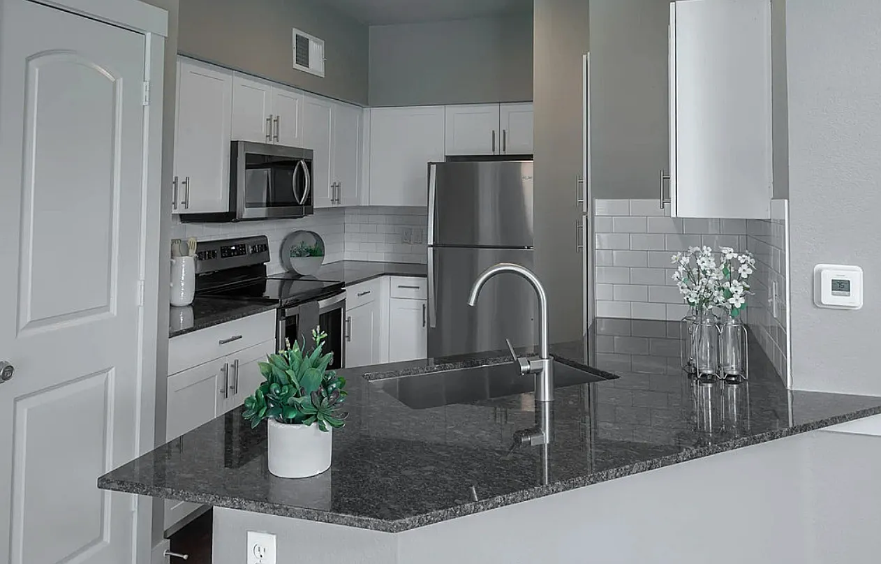 2 bed, 1211 sqft, $1,937 — Photo 4