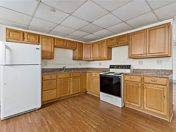 4th image of 329 14th St
