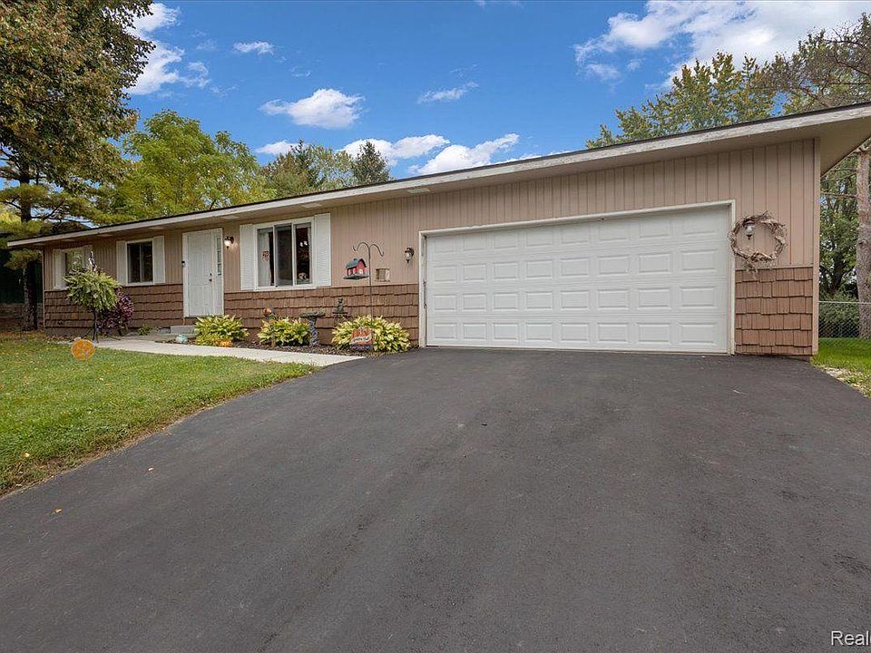 1st image of 1456 Westbrooke Dr