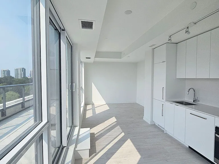 181 Sheppard Ave E #708 — Photo 7