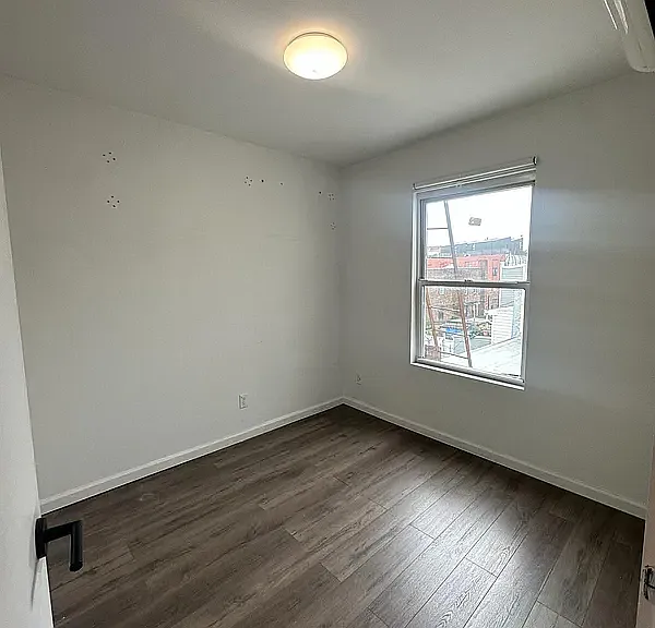 325 Humboldt St #3 — Photo 15