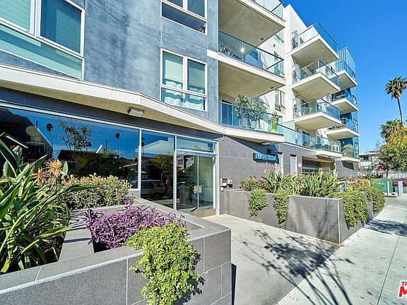 3rd image of 105 S Mariposa Ave APT 301