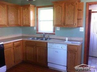 38825 Wade Rd, Romulus, MI 48174