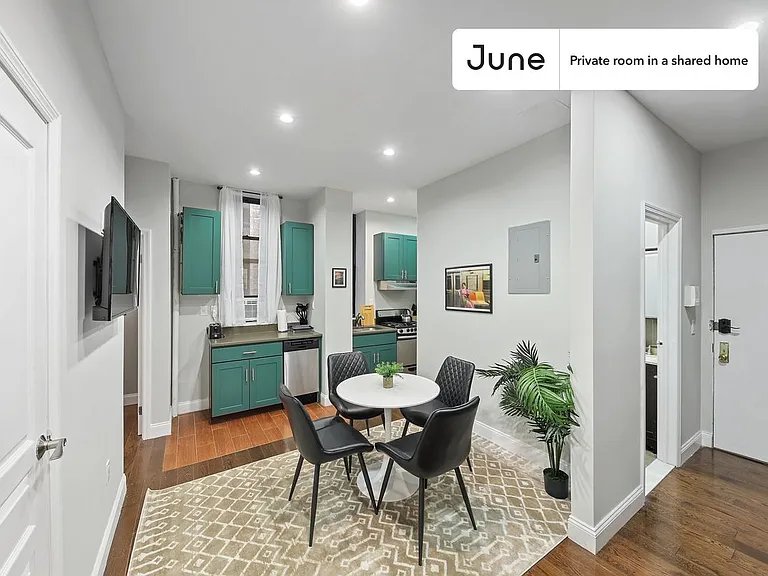 3620 Broadway #D — Photo 4