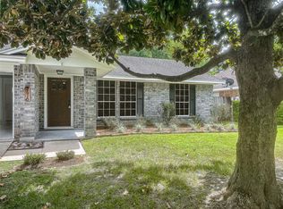 2610 Sherwood Hollow Ln, Kingwood, TX 77339