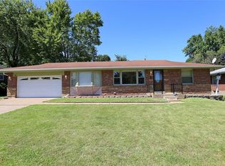 9849 Delhi Dr, Saint Louis, MO 63137