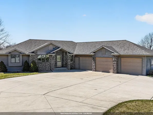W3835 Stoneridge Dr, Fond Du Lac, WI 54937