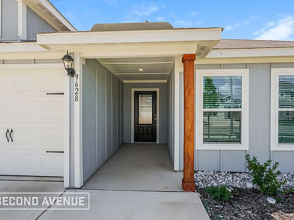 2nd image of 9628 Sierra Grande Dr