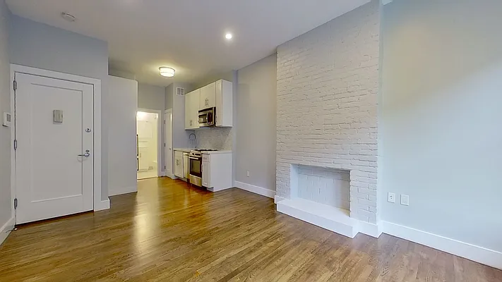 Rented by Compass | media 12