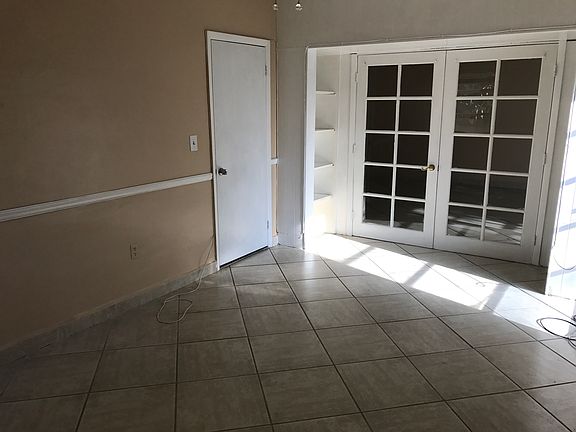 3rd image of 9159 SW 77th Ave APT 203