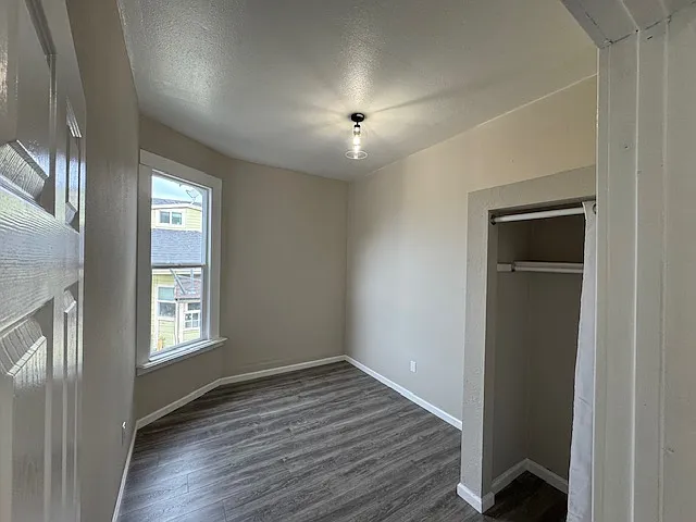 3 bed, 882 sqft, $2,795 — Photo 3