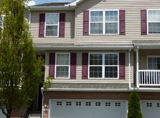 78 Parkside Dr, Lebanon, PA 17042