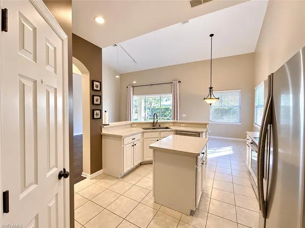 74 Burnt Pine DR, NAPLES, FL 34119
