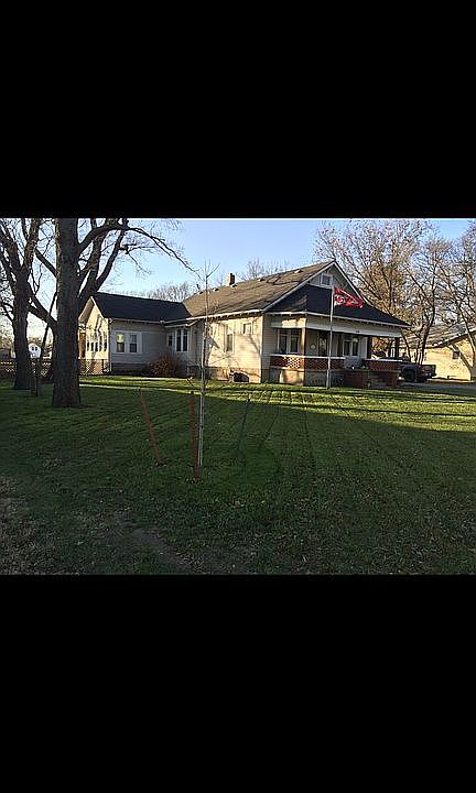 1st image of 628 N Poplar St