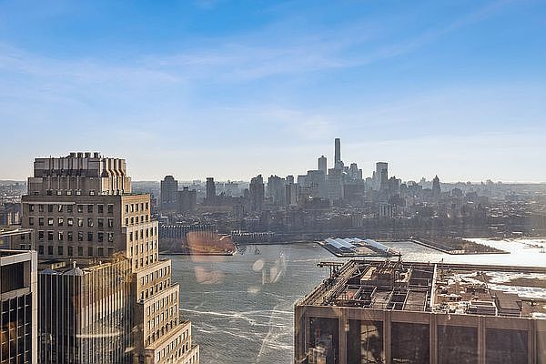 1st image of 75 Wall St APT 37P