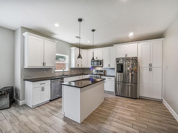 4th image of 14507 Sanour Dr