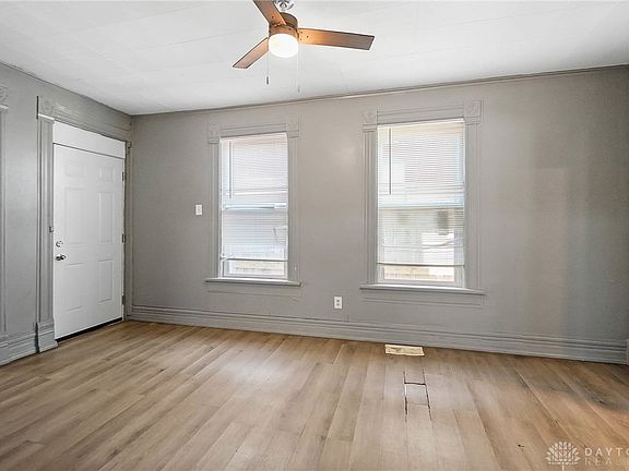 3rd image of 578 Wyoming St