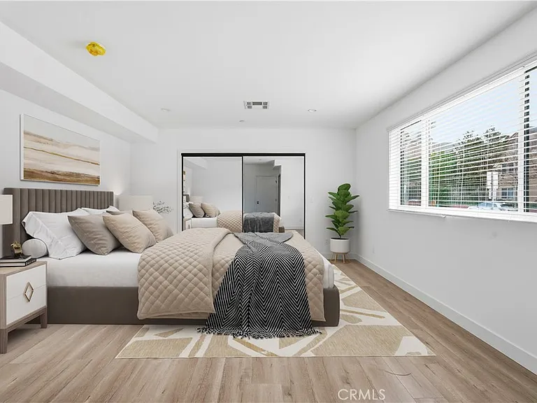 206 N Union Ave — Photo 5