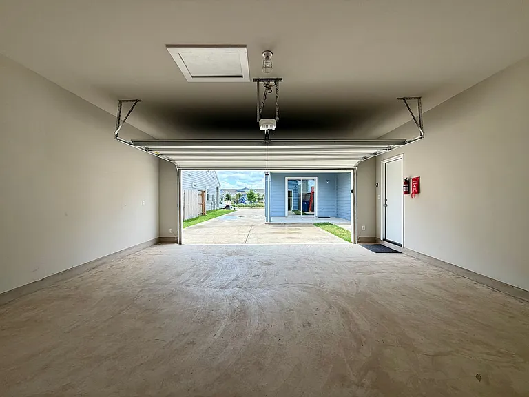 207 Cherry Blossom Ln — Photo 30