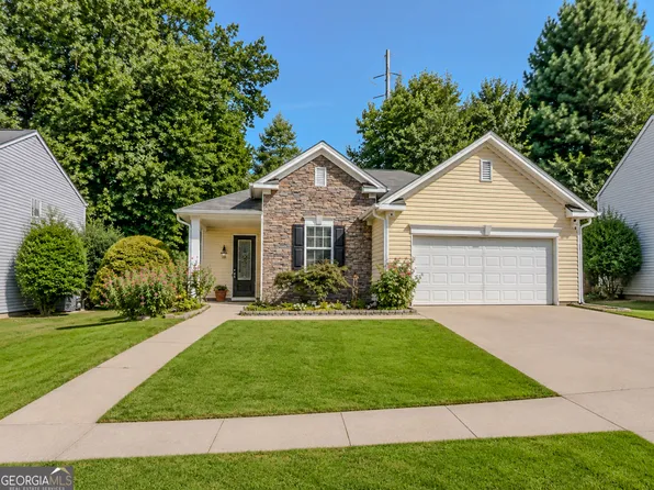 374 Leaflet Ives Dr, Lawrenceville, GA 30045