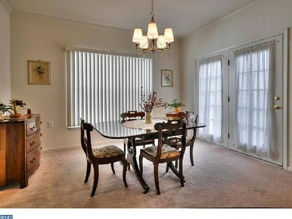 3rd image of 52 Honeyflower Ln