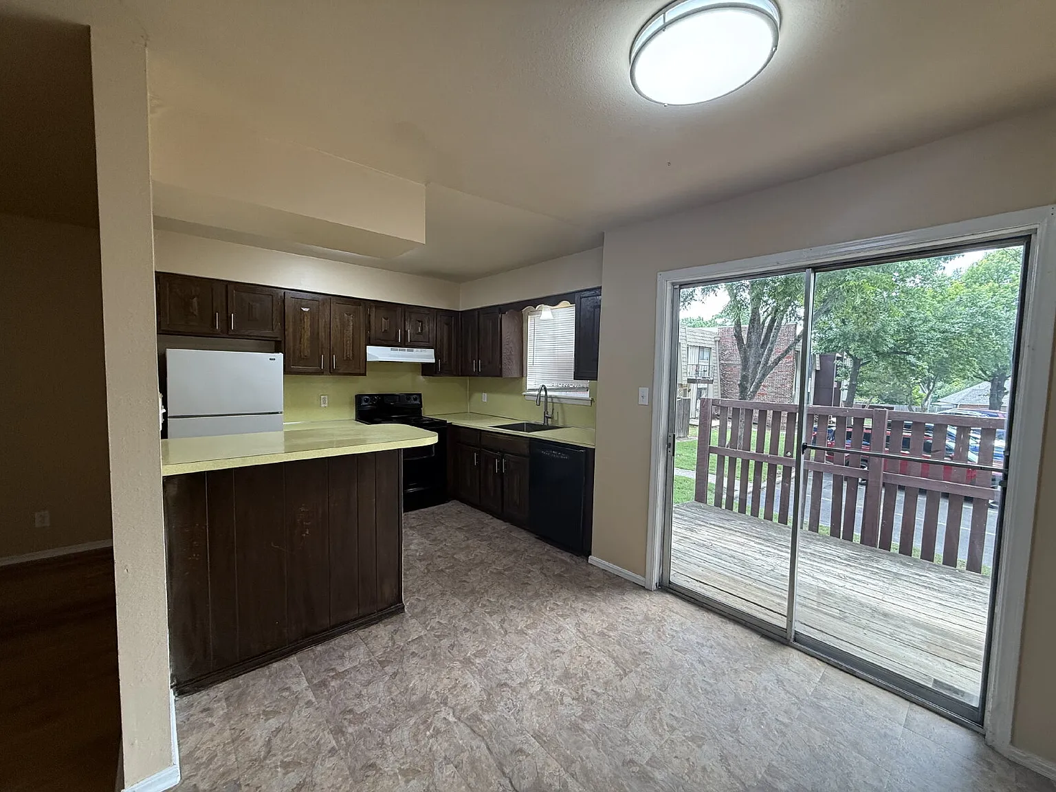 2 bed, 2.0 bath, $1,045 — Photo 3