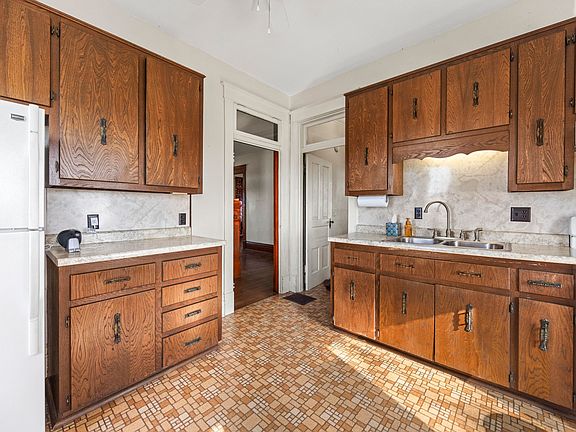 12th image of this home