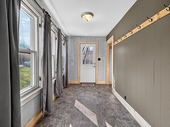 4th image of 11991 Indian Ln