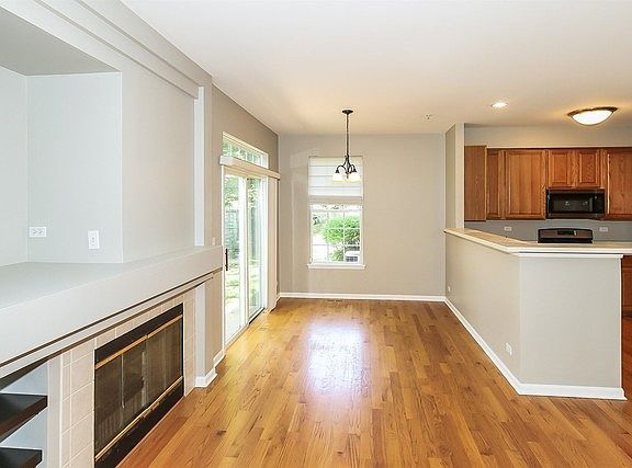 4th image of 2615 N Greenwood Ave