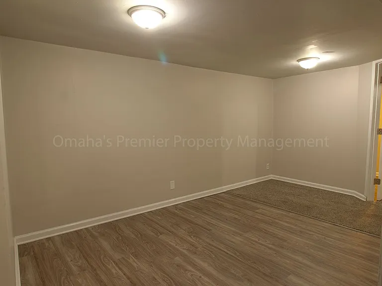 4414 Curtis Ave — Photo 2