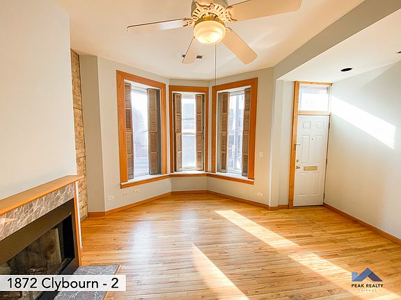 2nd image of 1827 N Clybourn Ave #1