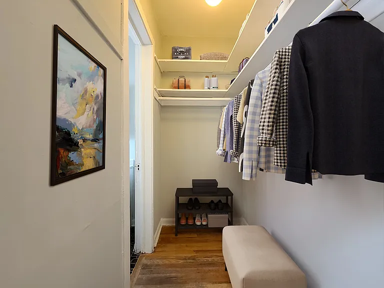 837 West Wolfram Street — Photo 9