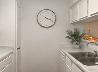 Waters of Winrock Apartments, Houston, TX 77057
