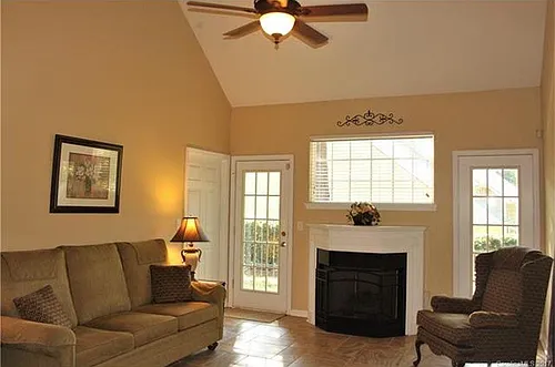 11820 Kevin Henry Pl Photo 1