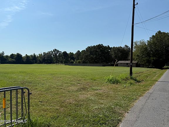 5th image of 200 Arceneaux Rd