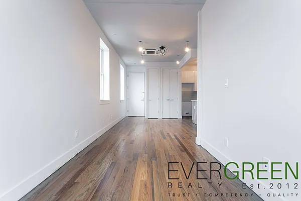 Rented by Evergreen Apartments BK | media 21