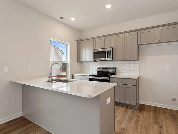 3rd image of 144 Cotesworth Street Tucker Rdg Lot 317