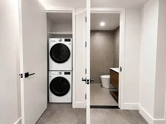 Laundry, photo 1